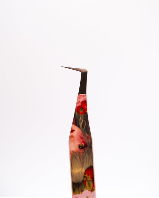 [NO BOX] STRAWBERRY MATCHA TWEEZER DUO