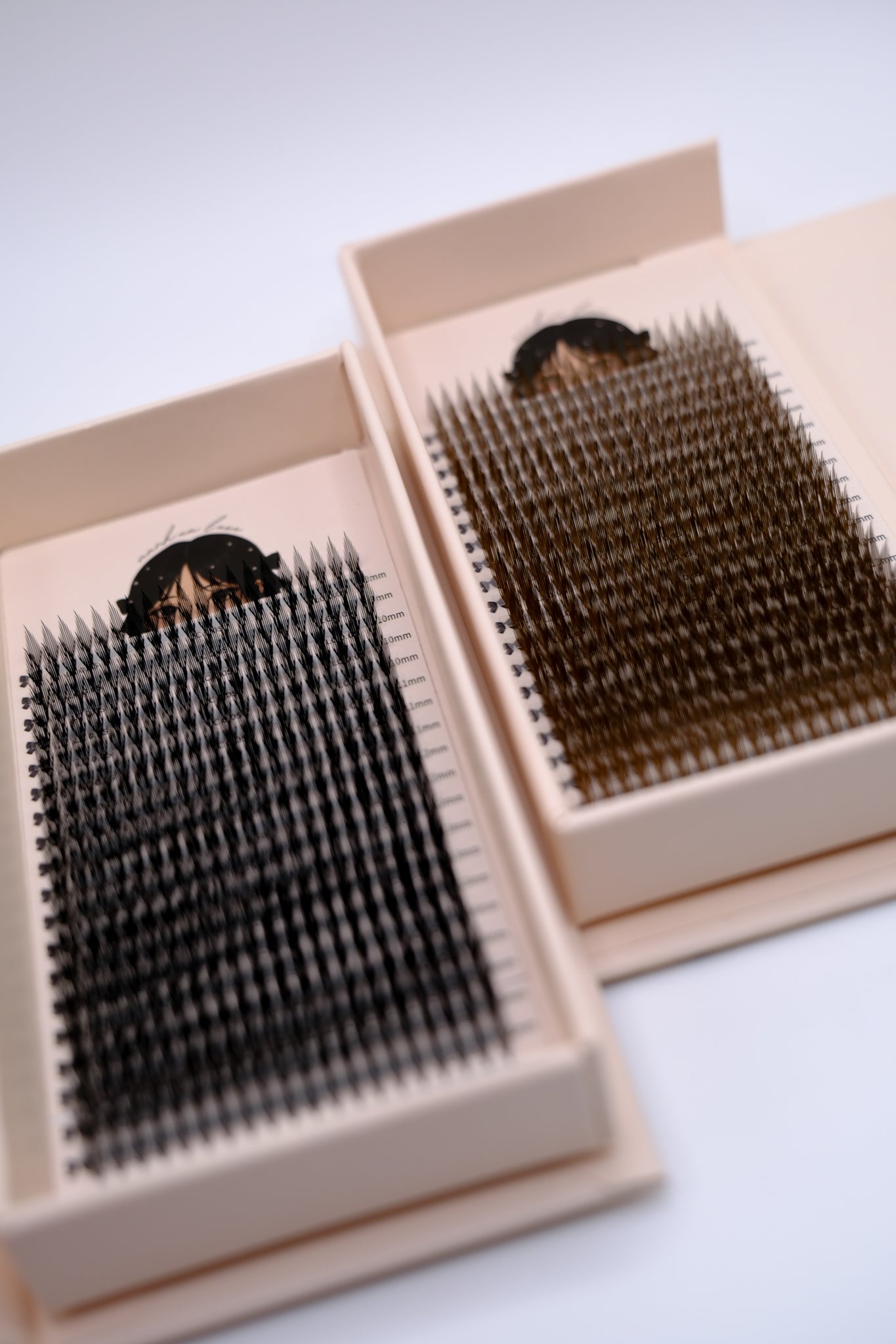 brown manhua luxe mixed [40 lines]